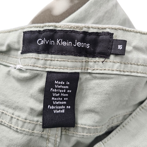 Calvin Klein Jeans, Soft Green, Size 16 - Picture 2 of 6